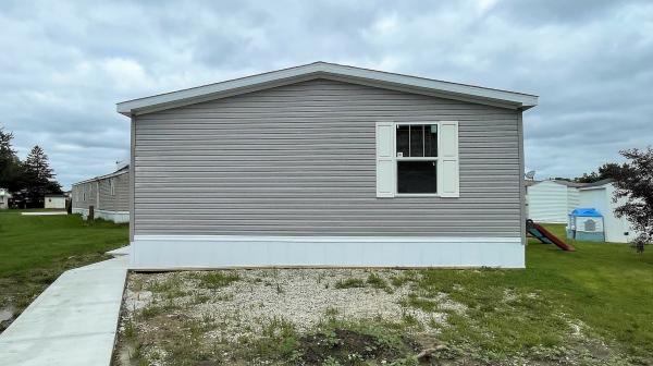 2025 Champion 2L N675 Mobile Home