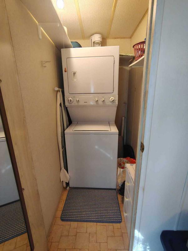 1983 Homes of Merit Mobile Home