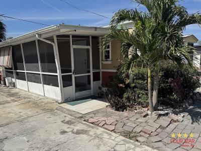 Mobile Home at 1825 Linhart Ave. Fort Myers, FL 33901