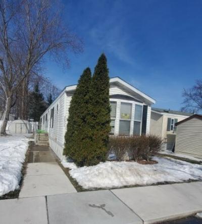 Mobile Home at 40320 Harrison Novi, MI 48375