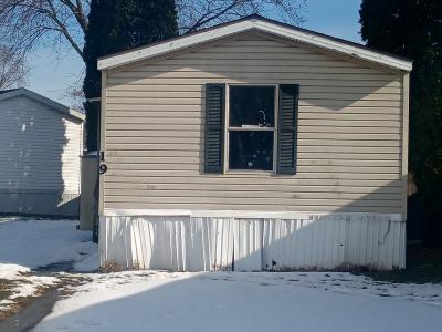 Mobile Home at 1145 Harmonia Rd Lot 19 Springfield, MI 49015