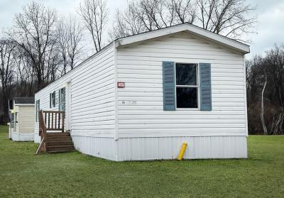 Mobile Home at 1145 Harmonia Rd Lot 157 Springfield, MI 49015