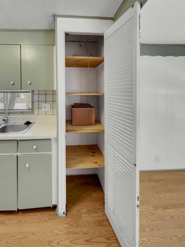 1970 Vindale Mobile Home