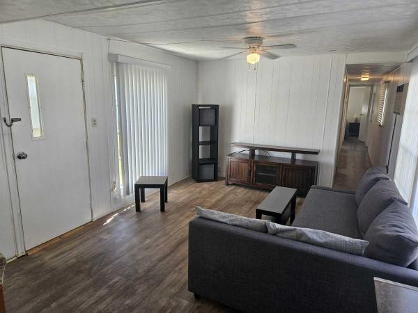 1974 2BR/1BA Mobile Home