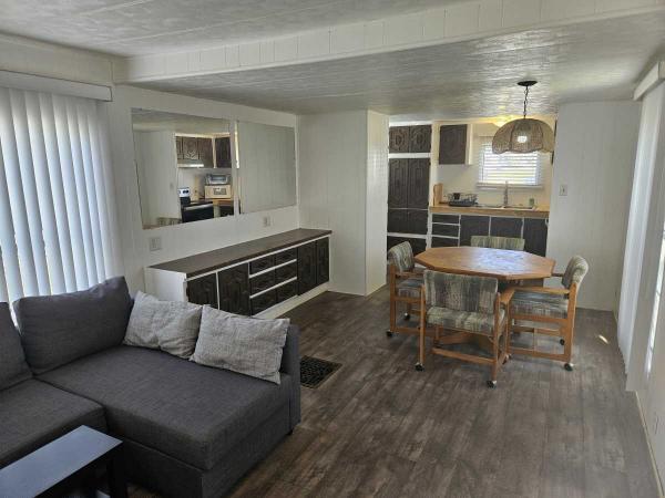 1974 2BR/1BA Mobile Home