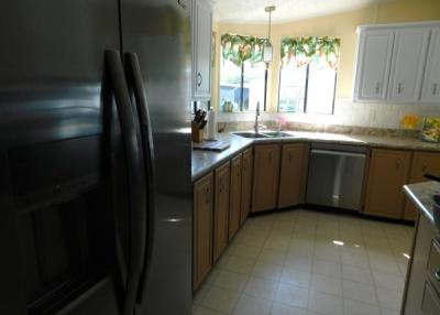 Photo 2 of 8 of home located at 1001 Starkey Road, #232 Largo, FL 33771