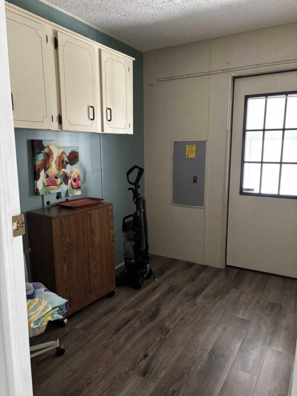 1986 Meri  2/2 Manufactured Home