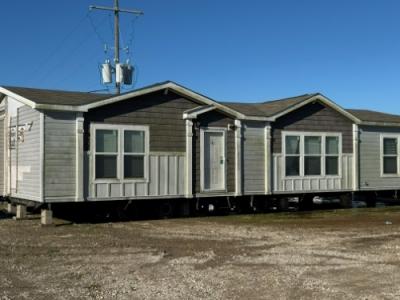 Mobile Home at 41093 Highway 931 Gonzales, LA 70737