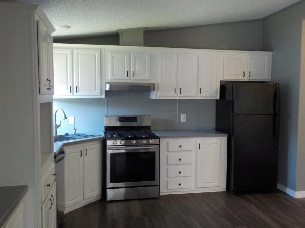 1998 Cavalier Town Manor Mobile Home