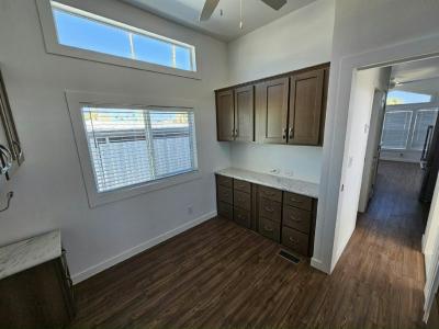 Photo 5 of 18 of home located at 303 N. Lindsay Rd. L-092 Mesa, AZ 85213