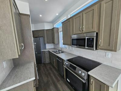 Photo 3 of 16 of home located at 303 N. Lindsay Rd. T-046 Mesa, AZ 85213