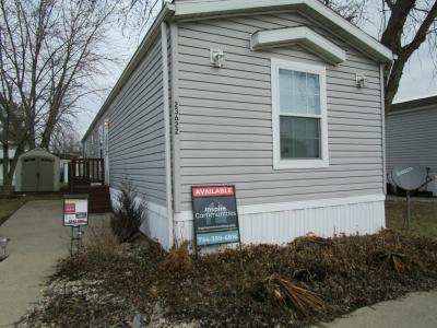 Photo 5 of 17 of home located at 23622 Hickory Lane Brownstown, MI 48174