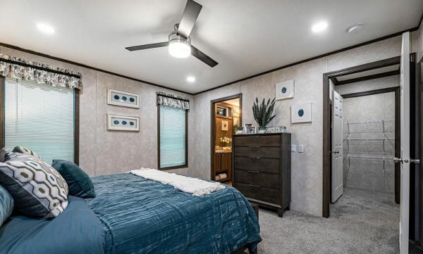 2025 Cavco 430LE28523G Mobile Home
