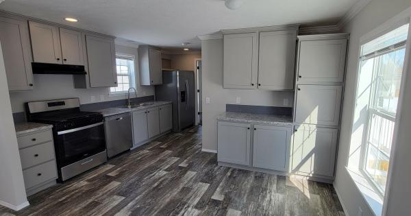 2025 ADVENTURE HOMES 199 MOJAVE MODEL 6763B  Home