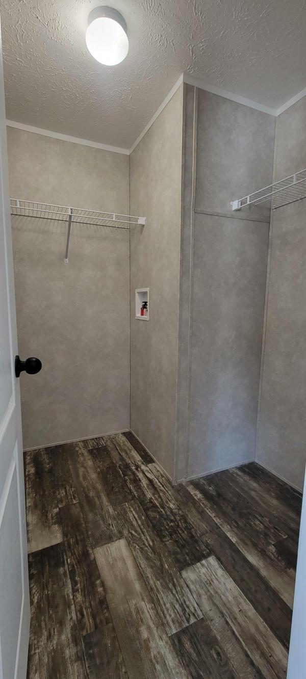 2025 ADVENTURE HOMES 199 MOJAVE MODEL 6763B  Home