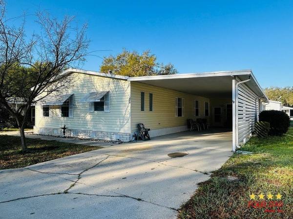 Photo 1 of 2 of home located at 475 Petunia Dr Fruitland Park, FL 34731