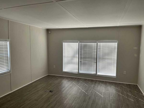1977 Ridgewood Manufactured Home