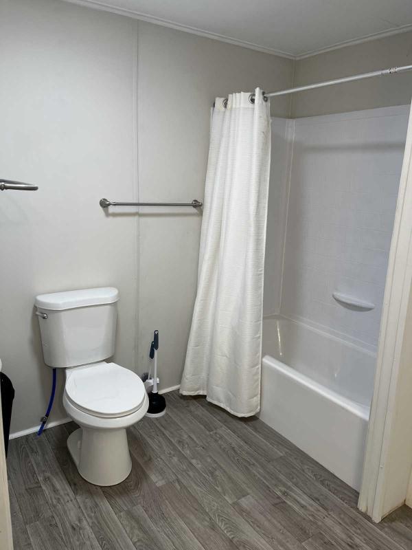 1977 Ridgewood Manufactured Home