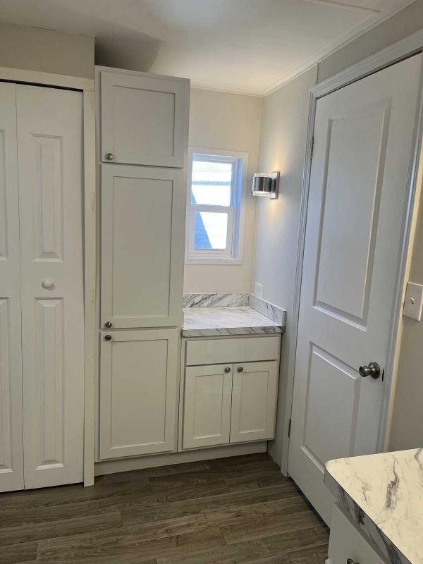 1977 Ridgewood Manufactured Home