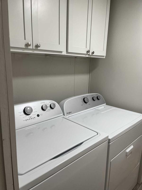 1977 Ridgewood Manufactured Home