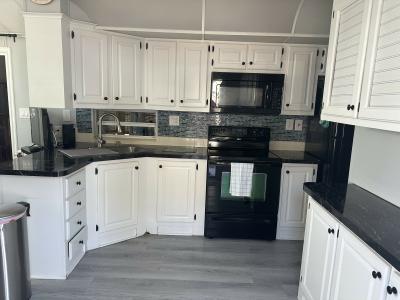 Photo 5 of 12 of home located at 7125 Fruitville Rd Ob01 Sarasota, FL 34240