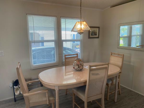1993  Mobile Home For Sale