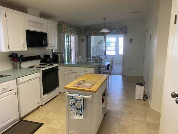 1993  Mobile Home For Sale