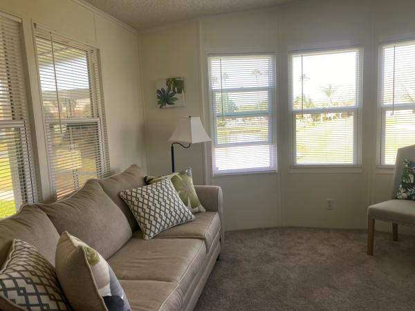 1993  Mobile Home For Sale