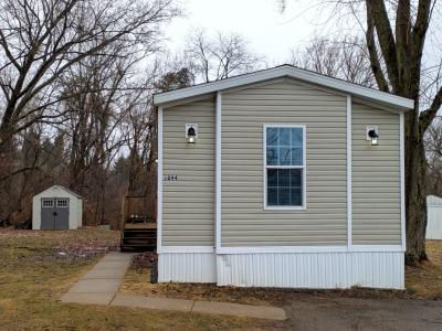 Mobile Home at 1094 Oakbrook East Jackson, MI 49201