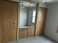 1984 Parkwood Homes mobile Home