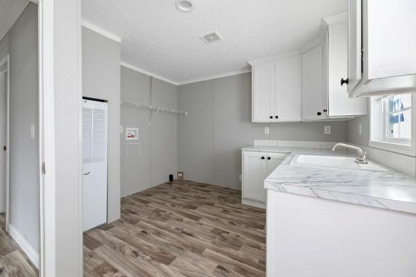 2024 Fleetwood 37 Pure  Home