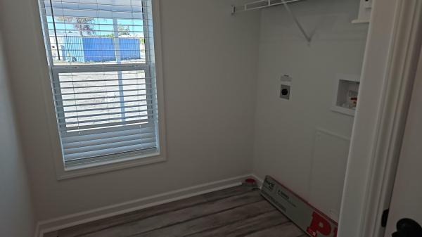2025 Skyline LE5044A Mobile Home