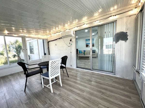 1980 FLEE CC FLMHS 2BD/2BA STRATFORD Mobile Home