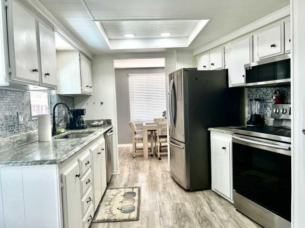 1980 FLEE CC FLMHS 2BD/2BA STRATFORD Mobile Home