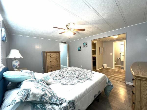 1980 FLEE CC FLMHS 2BD/2BA STRATFORD Mobile Home