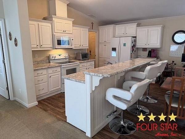 2016 SKYL  Home