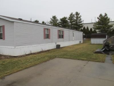 Mobile Home at 403 S 7th St Lot 21 Albion, IN 46701