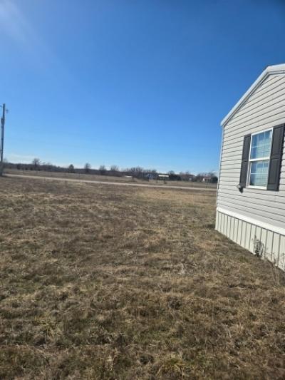 Photo 3 of 13 of home located at 116 Trianon Rd Mulberry, KS 66756