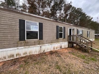 Mobile Home at 201 S Carson Rd Carson, MS 39427