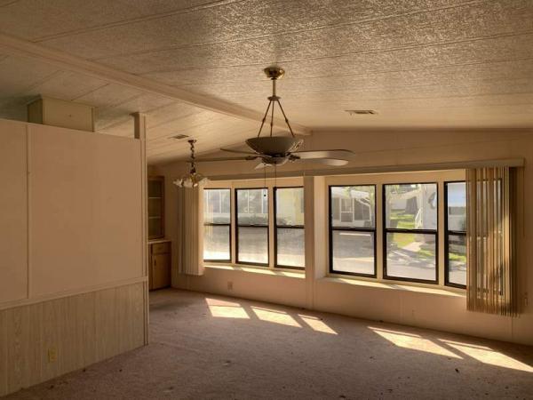 1986 TWIN Manufactured Home