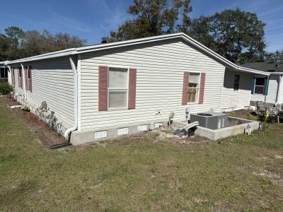 Photo 5 of 25 of home located at 984 Citrus Tree Dr. Orange City, FL 32763