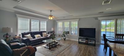 Photo 5 of 18 of home located at 5618 Jean Drive Orlando, FL 32822