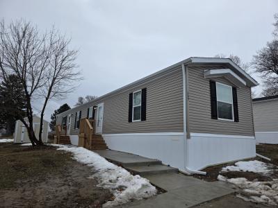 Mobile Home at 269 W Glengarry Ct Highland, MI 48357