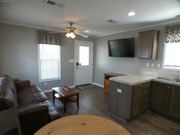2017 CHAMPION RH1431Z Mobile Home