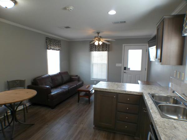 2017 CHAMPION RH1431Z Mobile Home