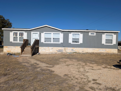 Mobile Home at 100 Viridian View, Pleasanton, Tx, 78064 Pleasanton, TX 78064