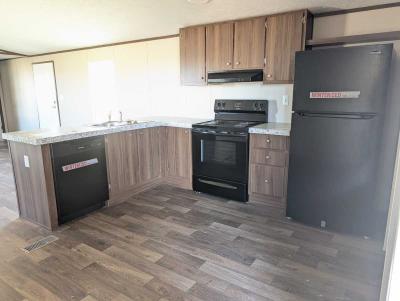 Photo 4 of 8 of home located at 12918 Hwy 59 Splendora, TX 77372