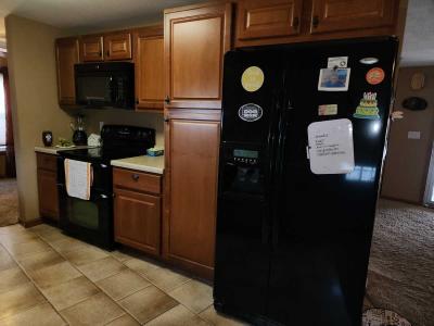 Photo 2 of 8 of home located at 21130 Elm Court Warrenton, MO 63383