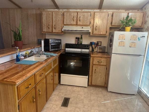 1985 Fuqua Harbor Isle Manufactured Home