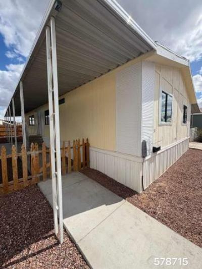 Mobile Home at Shamrock Mh Park 8427 W Glendale Ave Lot 31 Glendale, AZ 85305